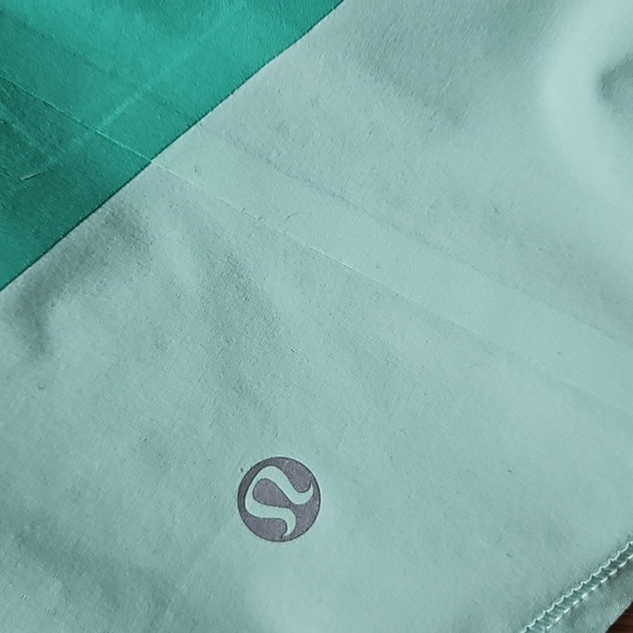 Lululemon skirt - Picture 9 of 9